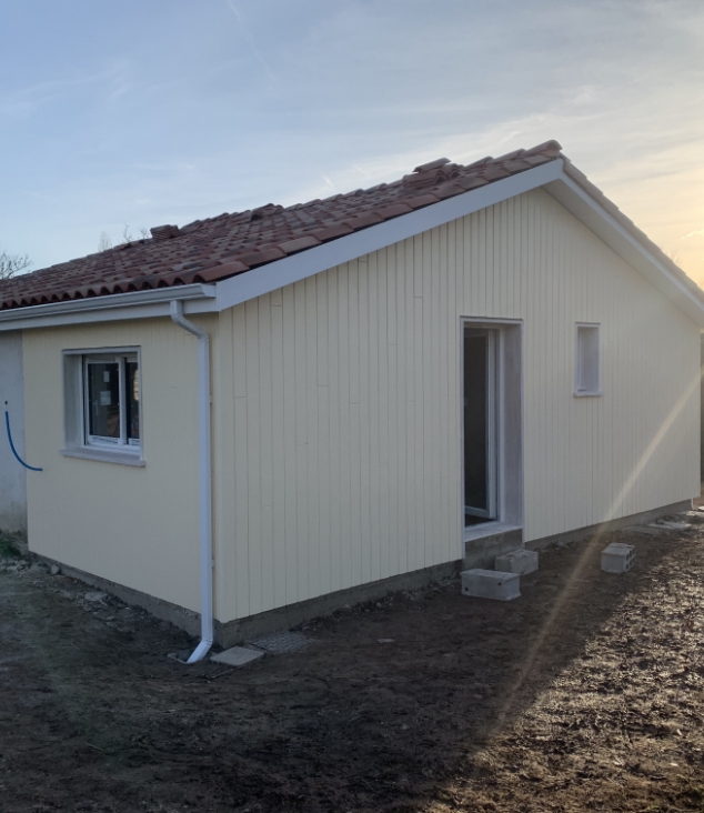 Professionnel De Construction, De Surélévation Et D’extension De Maison En Bois à Montboyer, Près D’Angoulême